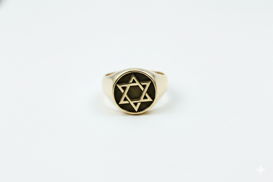 Magen David Engraved Signet Ring | Stunning Star of David Design