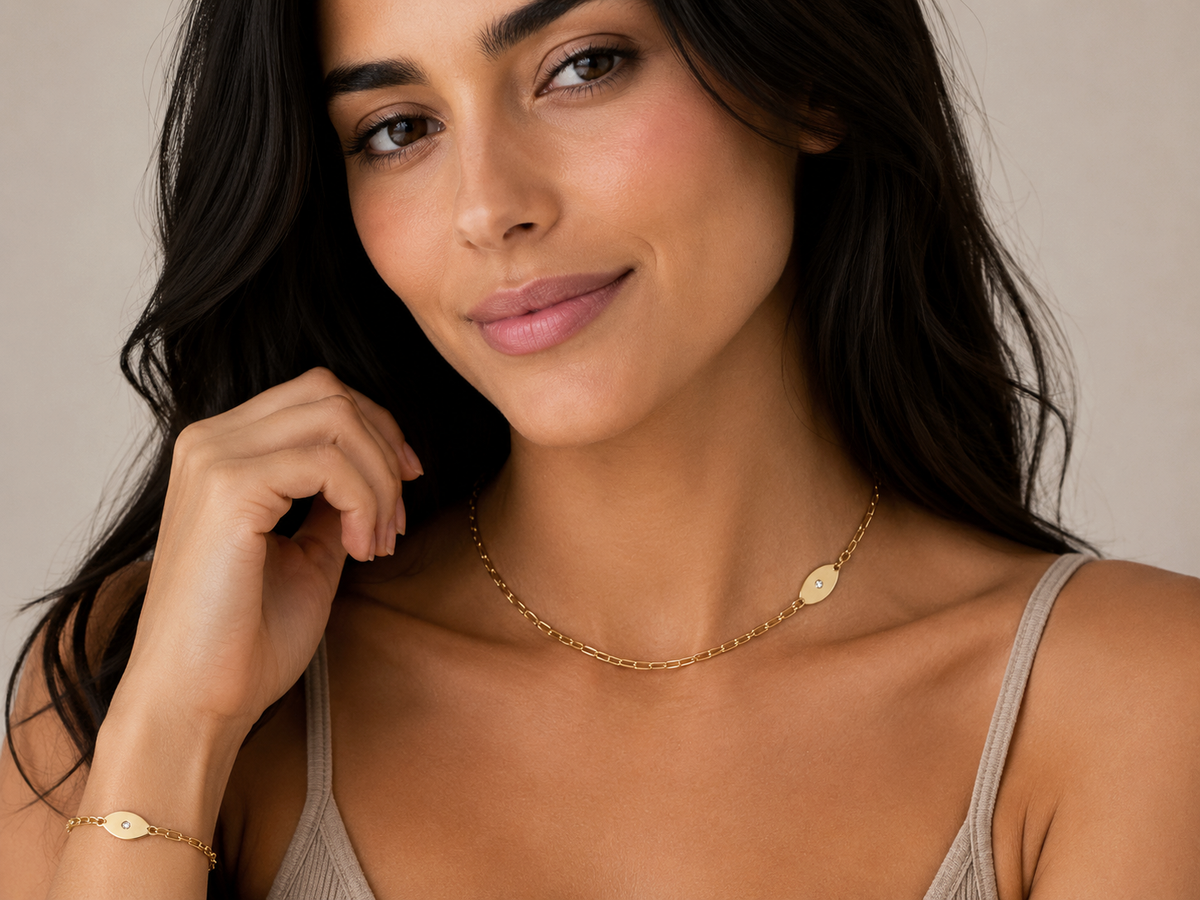 Paperclip chain on Star of David necklace